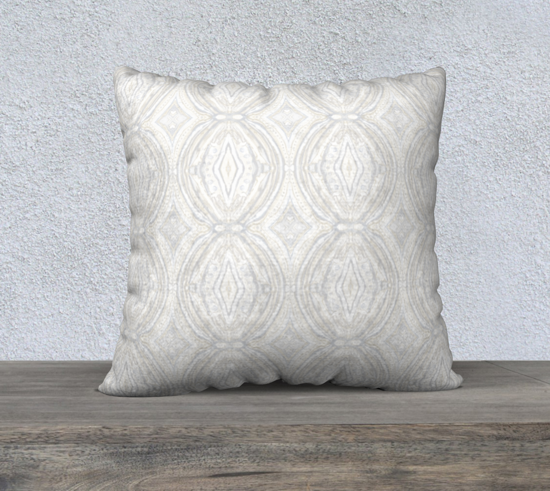 CHARMED CUSHION in Light Hazel