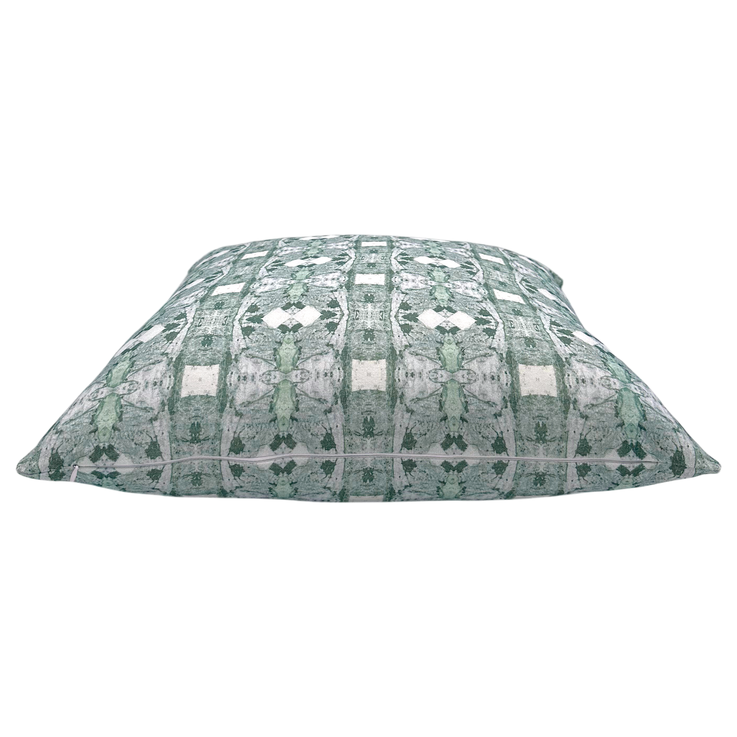 CUTTER DRUM Cover in Pistachio